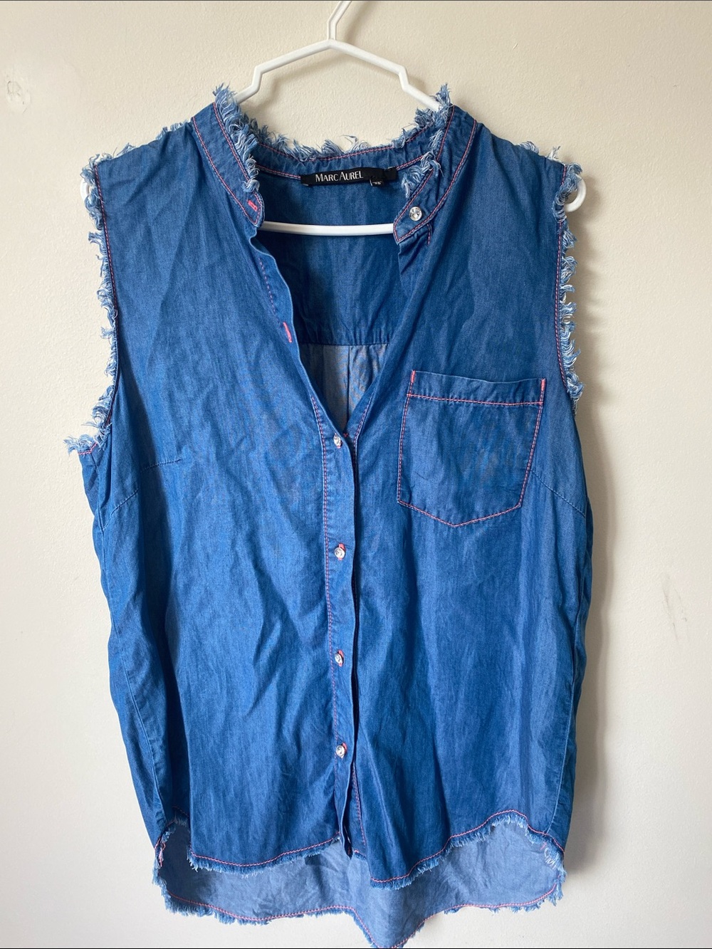 Marc Aurel Sleeveless Frayed Denim Button-Down - Blue